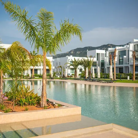 Lejlighed Fresh 2-bedroom With Pool And Sea View Kharcha